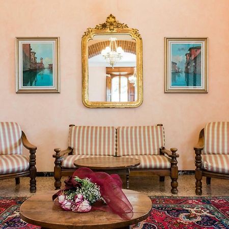 Hotel Stefania Cesenatico Esterno foto