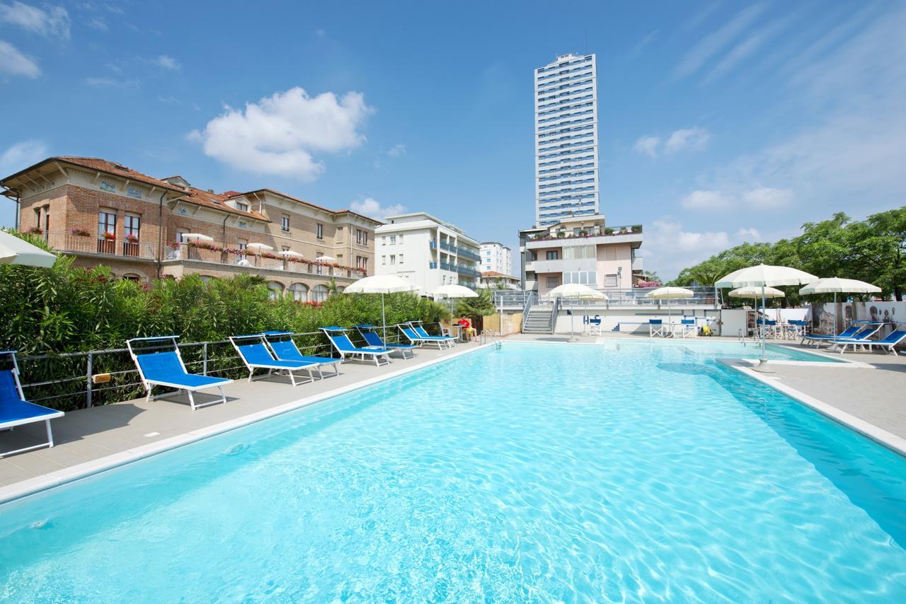 Hotel Stefania Cesenatico Esterno foto