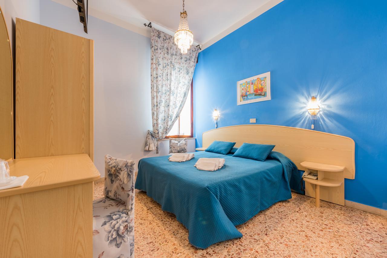 Hotel Stefania Cesenatico Esterno foto