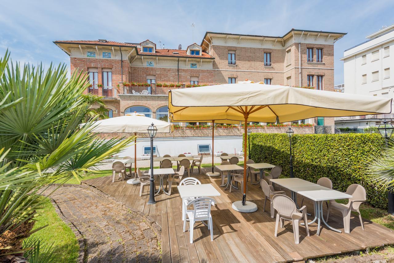 Hotel Stefania Cesenatico Esterno foto