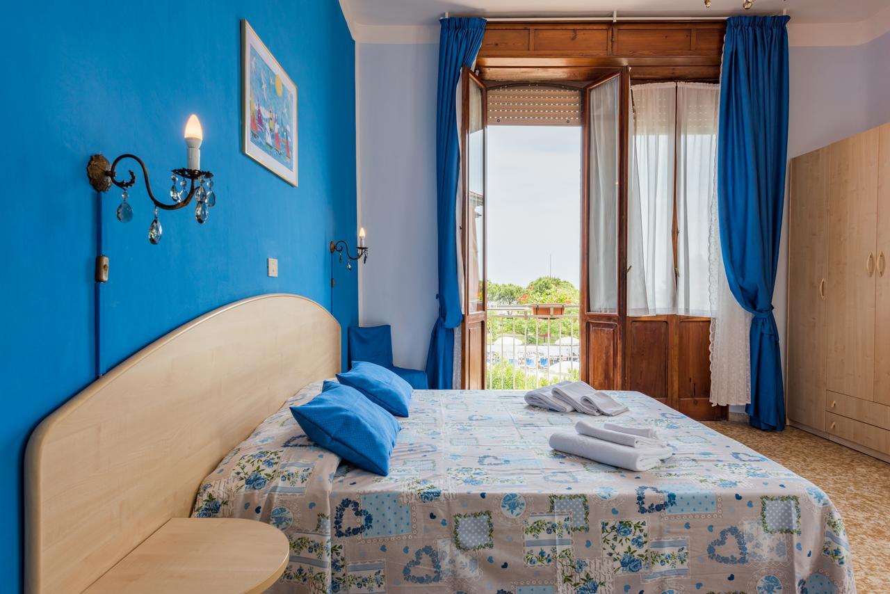 Hotel Stefania Cesenatico Esterno foto